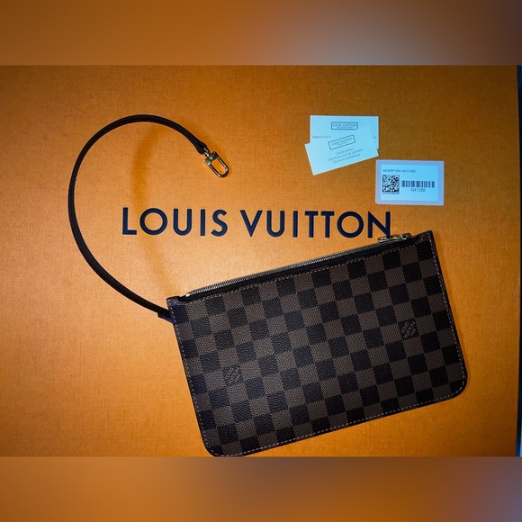 Louis Vuitton Damier Neverfull Pouchette - Picture 1 of 8